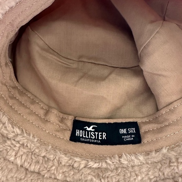 Hollister Bucket Hat One Size Fuzzy tan  unisex - Picture 2 of 4